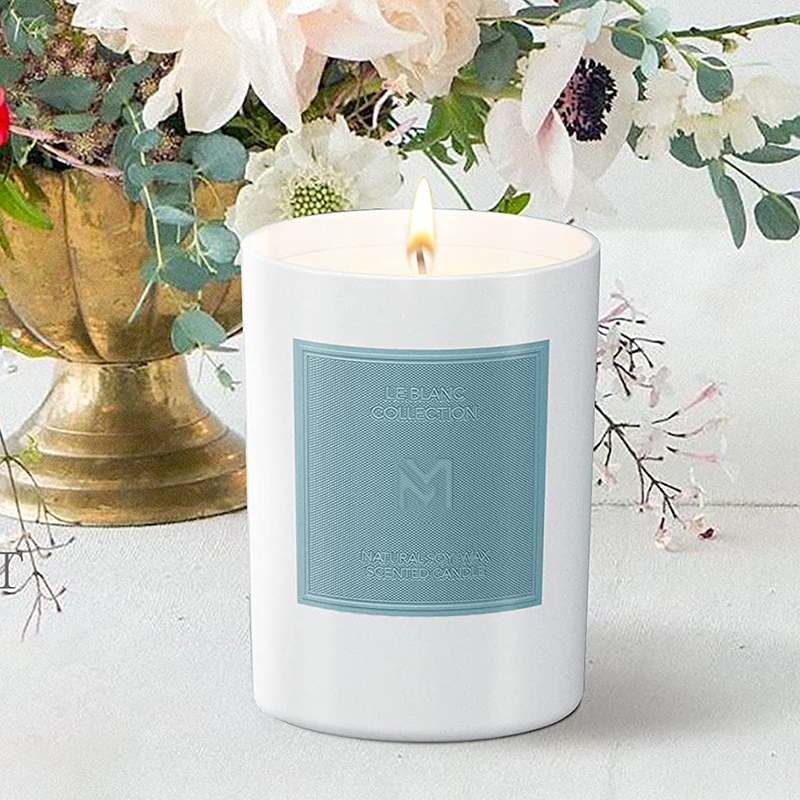 Veľkoobchodný veľkoobchod M&Scent na mieru s luxusnými čiernymi sklenenými dózami Vianočné sady sviečok zo sójového vosku