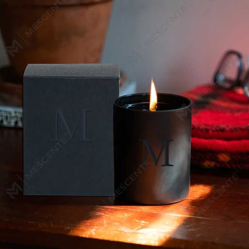 Veľkoobchod M&Scent Luxusné čierne jedinečné poháre Svadobné dekoratívne vonné sójové sviečky s kryštálmi
