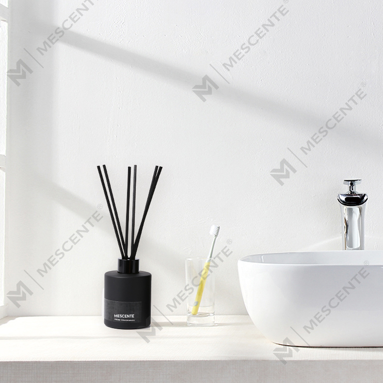 M&Scent veľkoobchodný luxusný privátny dekoratívny kvetinový difúzor z trstinového vlákna so zátkou