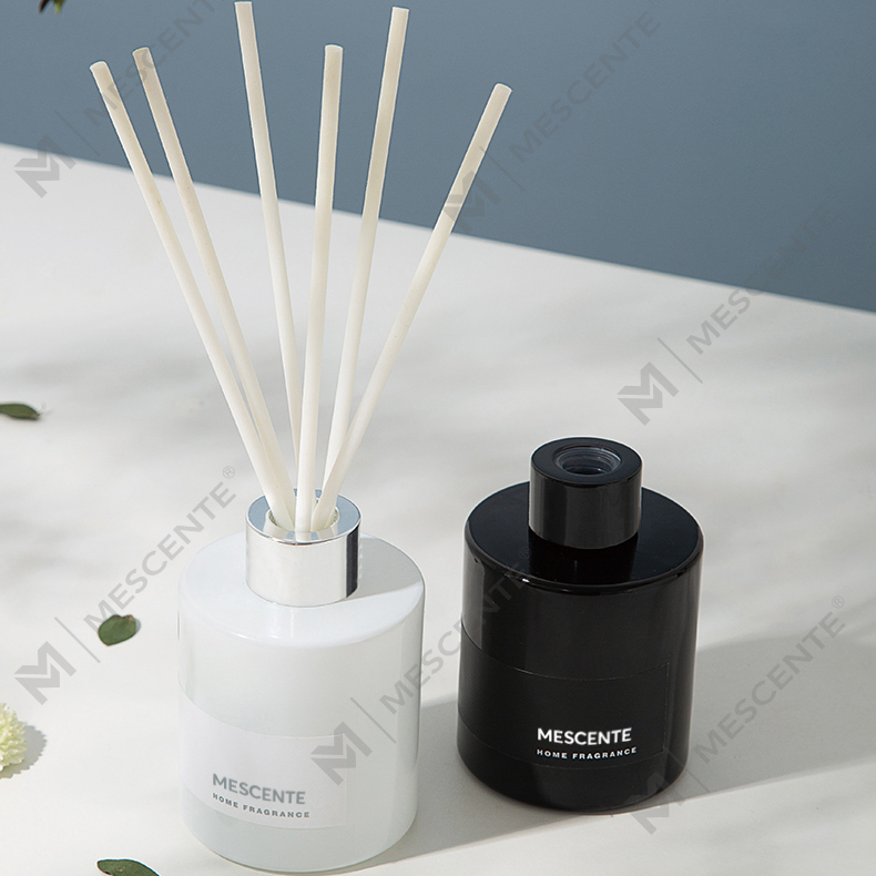 M&Scent veľkoobchodný luxusný privátny dekoratívny kvetinový difúzor z trstinového vlákna so zátkou