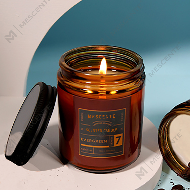 Luxusné vonné sviečky zo sójového vosku s vrchnákom na mieru privátnej značky M&Scent