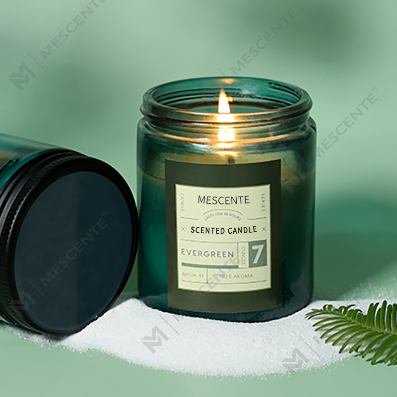 Luxusné vonné sviečky zo sójového vosku s vrchnákom na mieru privátnej značky M&Scent