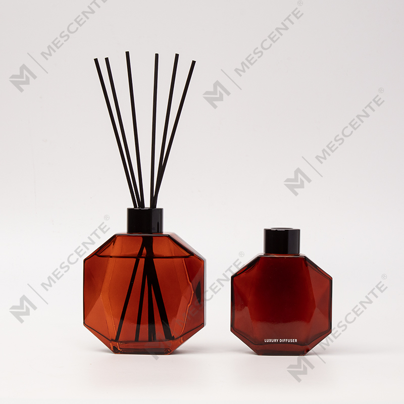 Veľkoobchodný predaj luxusných vlastných mini fliaš M&Scent Aromaterapeutický trstinový difuzérový olej s darčekovou krabičkou
