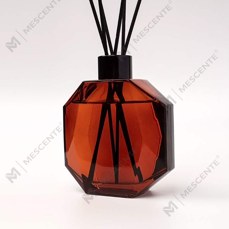 Veľkoobchodný predaj luxusných vlastných mini fliaš M&Scent Aromaterapeutický trstinový difuzérový olej s darčekovou krabičkou