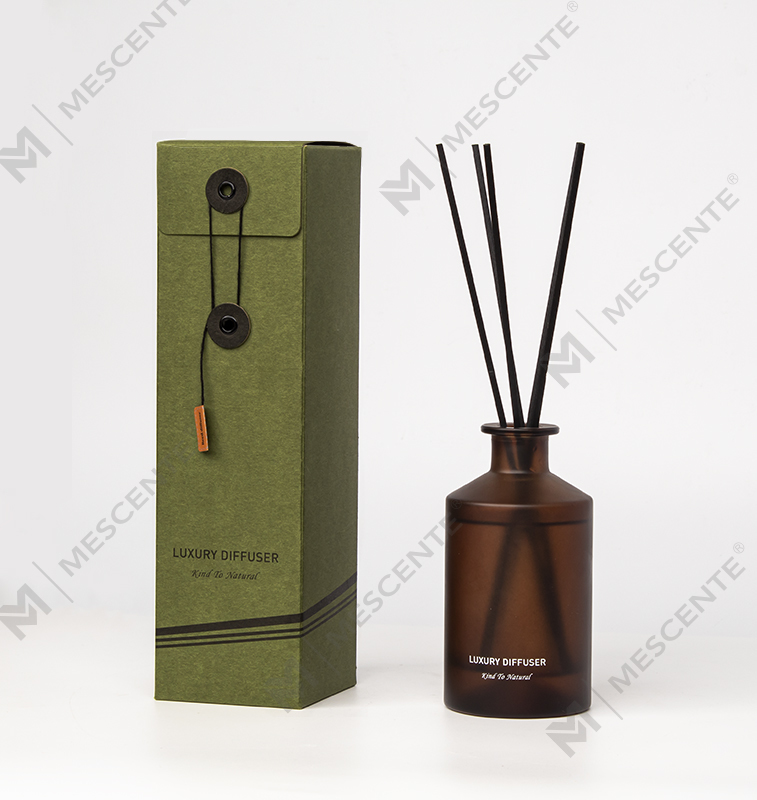 M&Scent Custom Luxusná fľaša z matného skla Home Essential Oil Reed difuzér