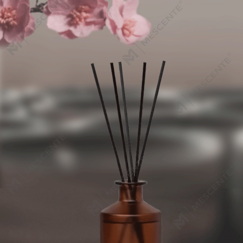 M&Scent Custom Luxusná fľaša z matného skla Home Essential Oil Reed difuzér