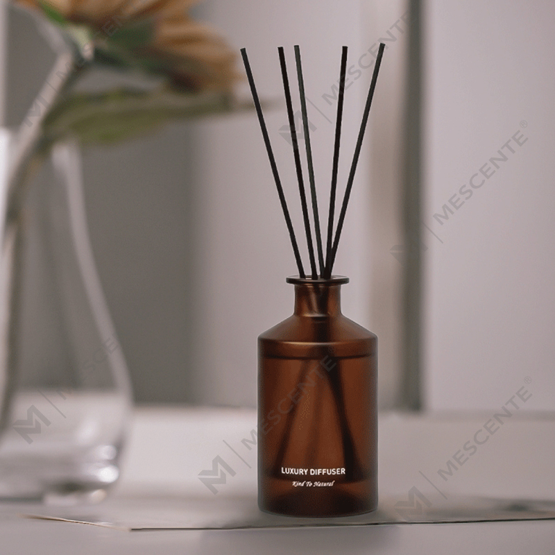 M&Scent Custom Luxusná fľaša z matného skla Home Essential Oil Reed difuzér
