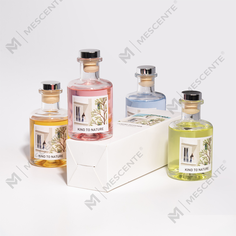 M&Scent Luxury 200 ml prispôsobená biela fľaša Drevené tyčinky Reed difuzér s krabičkou
