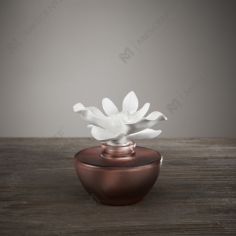 White Flower Mini Parfum Aroma trstinový difuzérový olej, vôňa Thailand Reed Difuzéry Darčeková sada