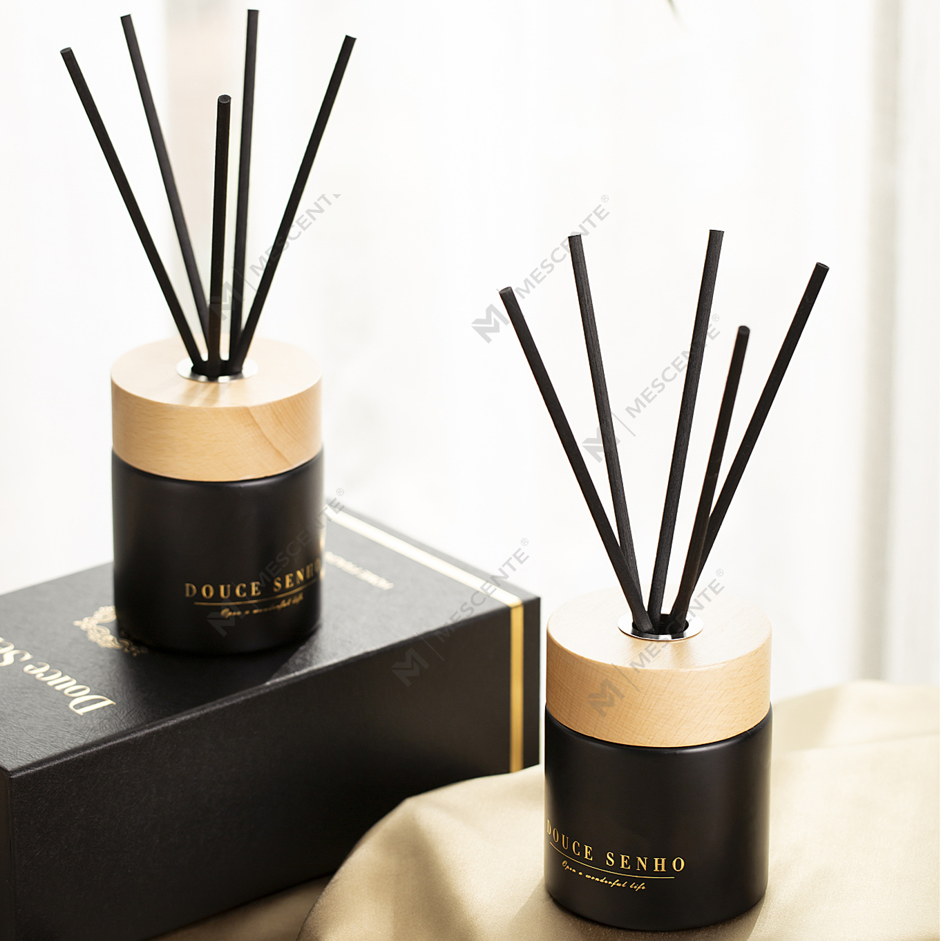 M&Scent Black Bottle Parfum Aróma trstinový difuzérový olej, vôňa Thajské trstinové difuzéry Darčeková sada