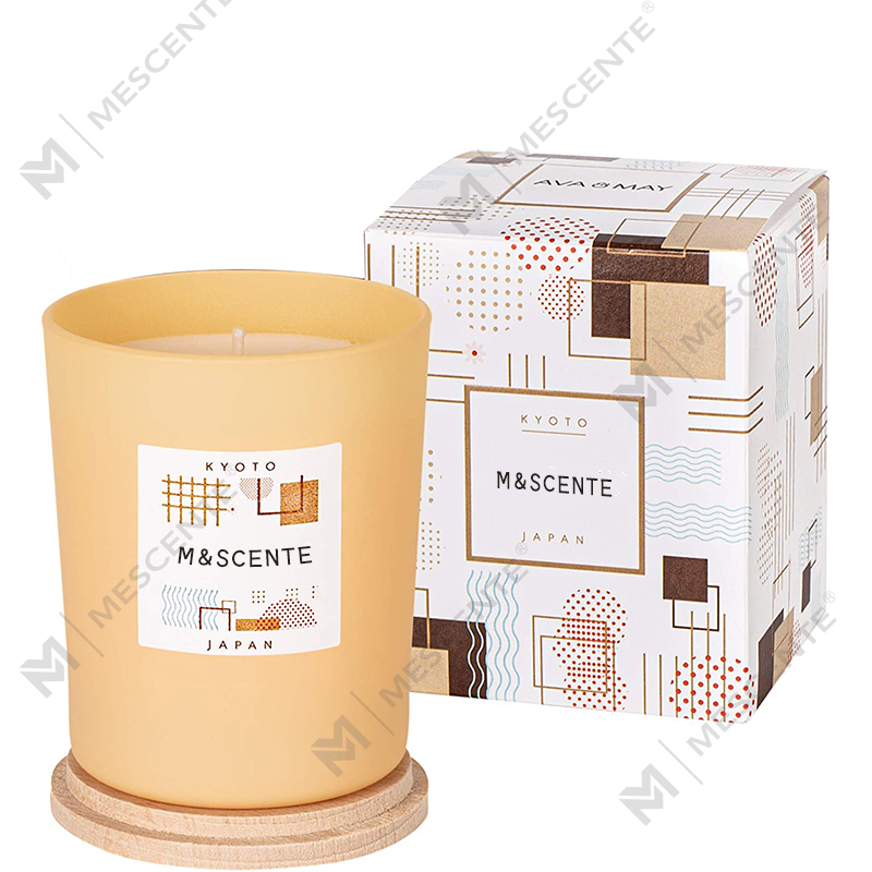 Privátna značka M&Scent vyrábala elegantné farebné voňavé sviečky zo sójového vosku
