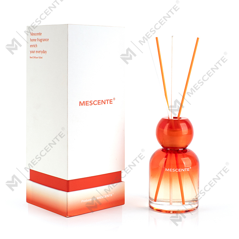 150 ml sklenená fľaša s vôňou na nábytok M23050