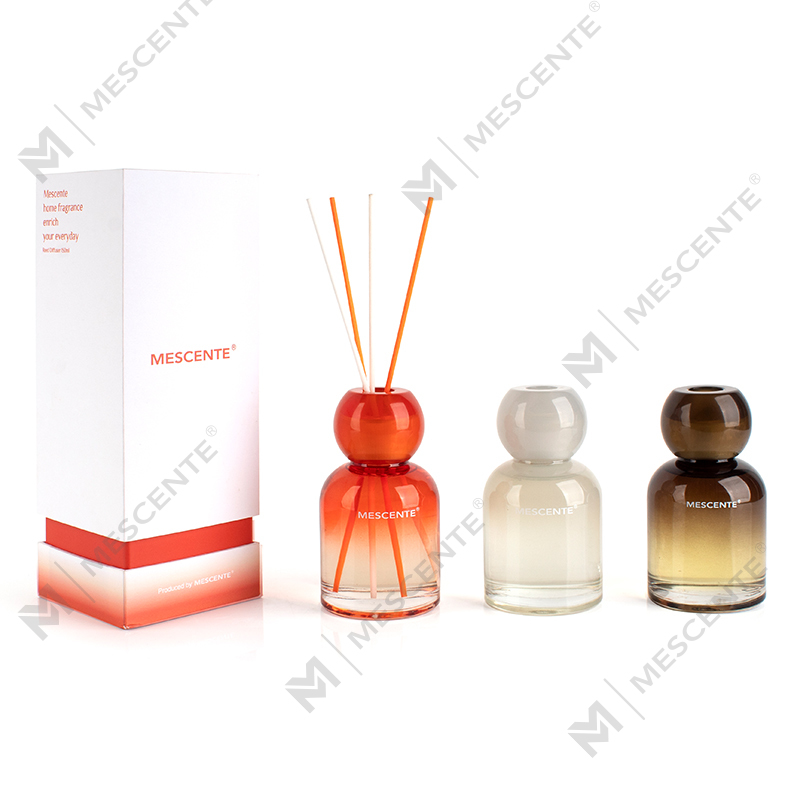 150 ml sklenená fľaša s vôňou na nábytok M23050