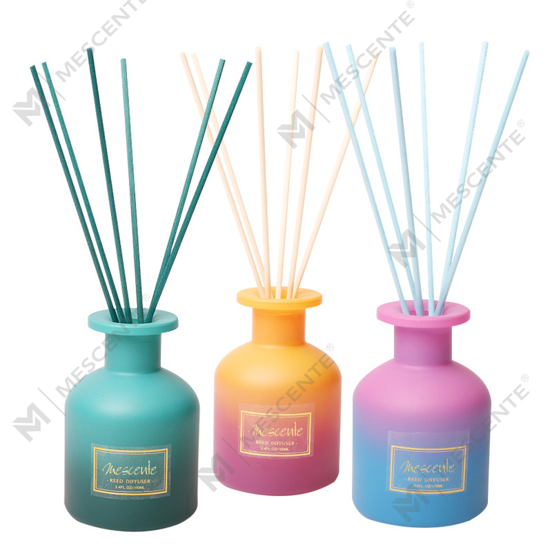 M&Scent privátna značka okrúhleho flakónu s vôňou z rákosia