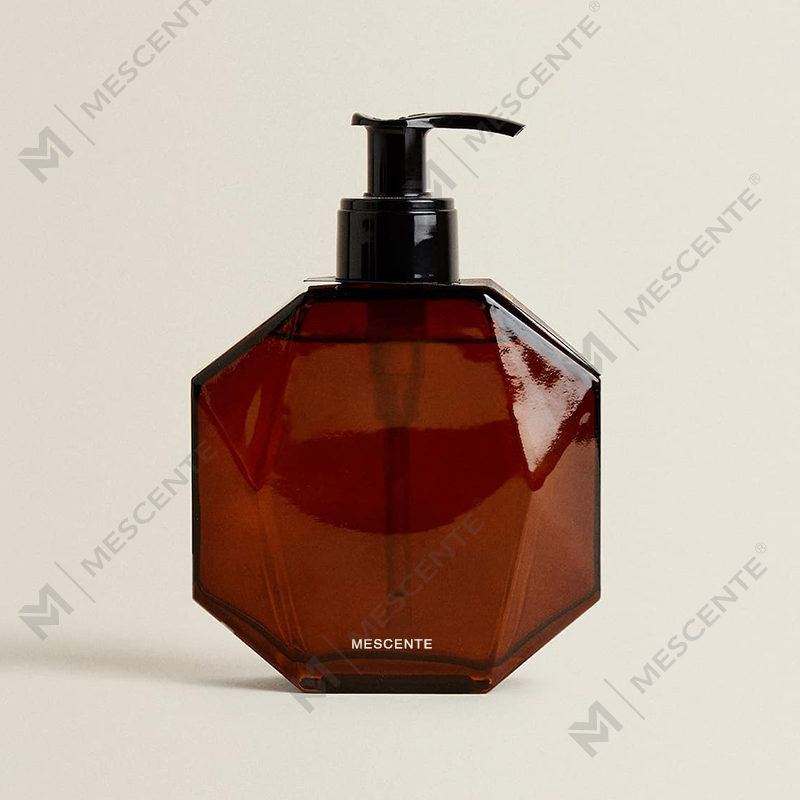 Privátny Label esenciálny olej v spreji s krabičkou M&scent Custom Luxury Room & Line Osviežovače vzduchu Sklenená fľaša, farebný box Tekutý