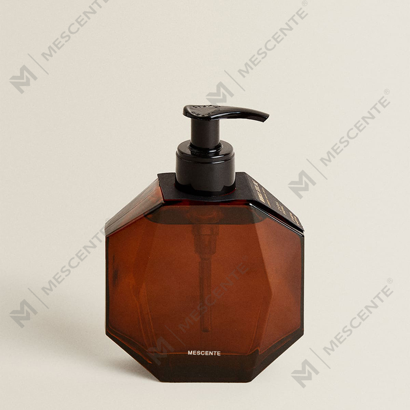 Privátny Label esenciálny olej v spreji s krabičkou M&scent Custom Luxury Room & Line Osviežovače vzduchu Sklenená fľaša, farebný box Tekutý