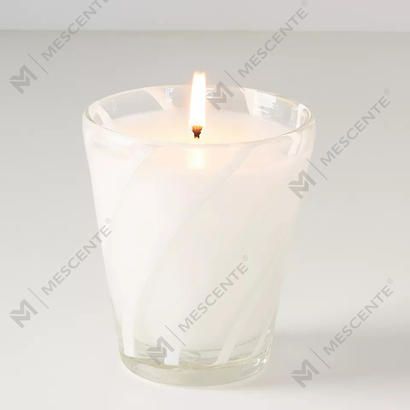 Luxusné svadobné vonné sviečky s logom M&Scent v bielom sójovom vosku