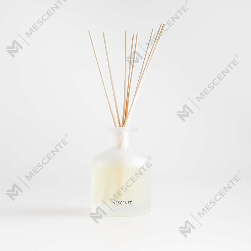 M&Scent luxusná privátna značka fialová farba aróma trstinový difuzér darčeková sada s krabičkou
