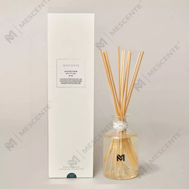 Osviežovač vzduchu M&Scent Gruppo Di Reed, sada difúzorov z domácej vianočnej kolekcie Oil Reed